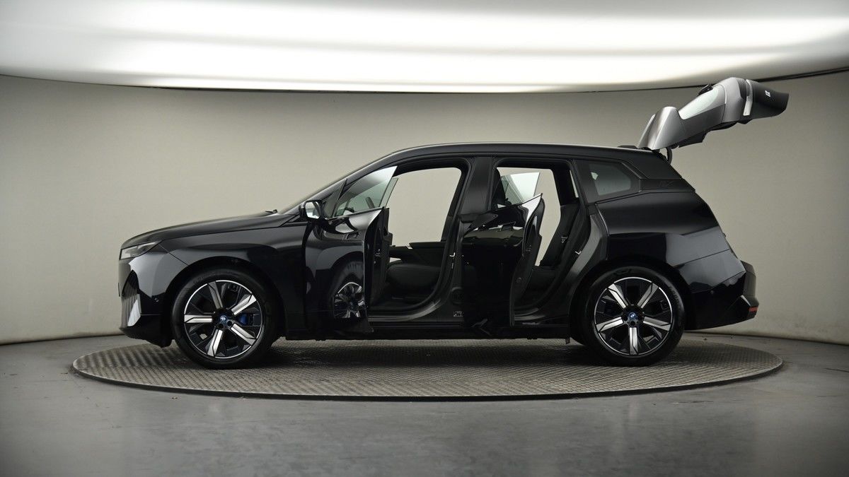 More views of BMW iX