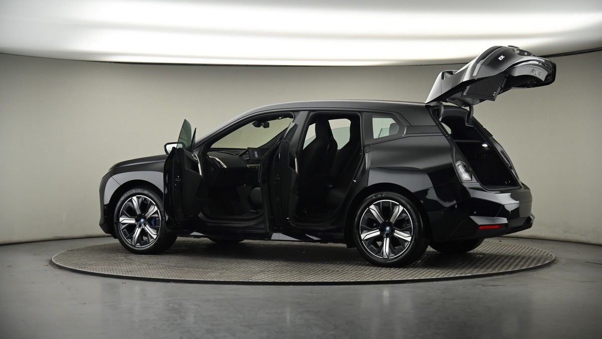 More views of BMW iX