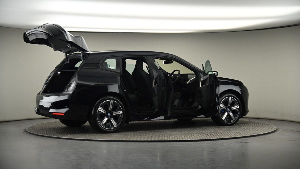 More views of BMW iX