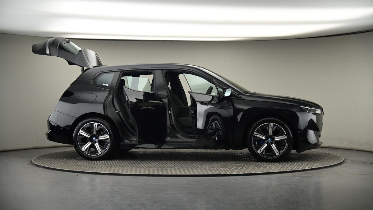 More views of BMW iX