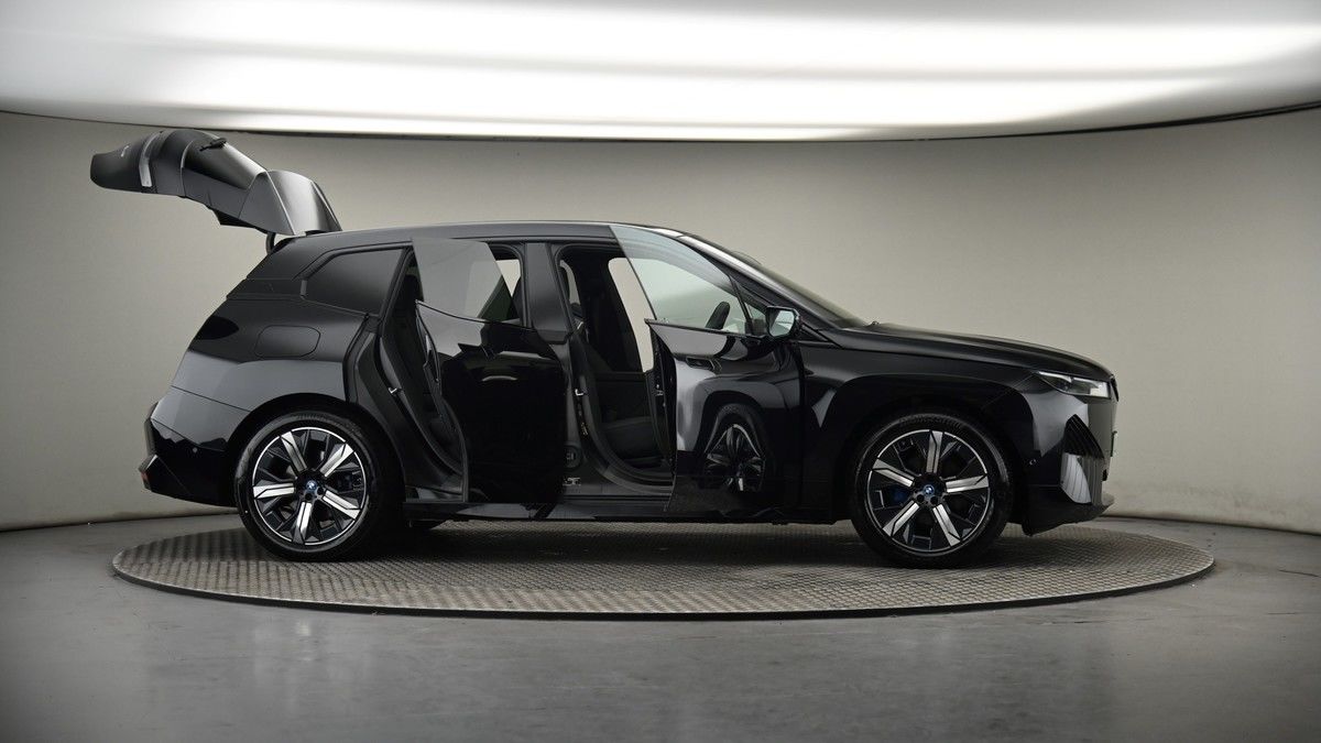 More views of BMW iX