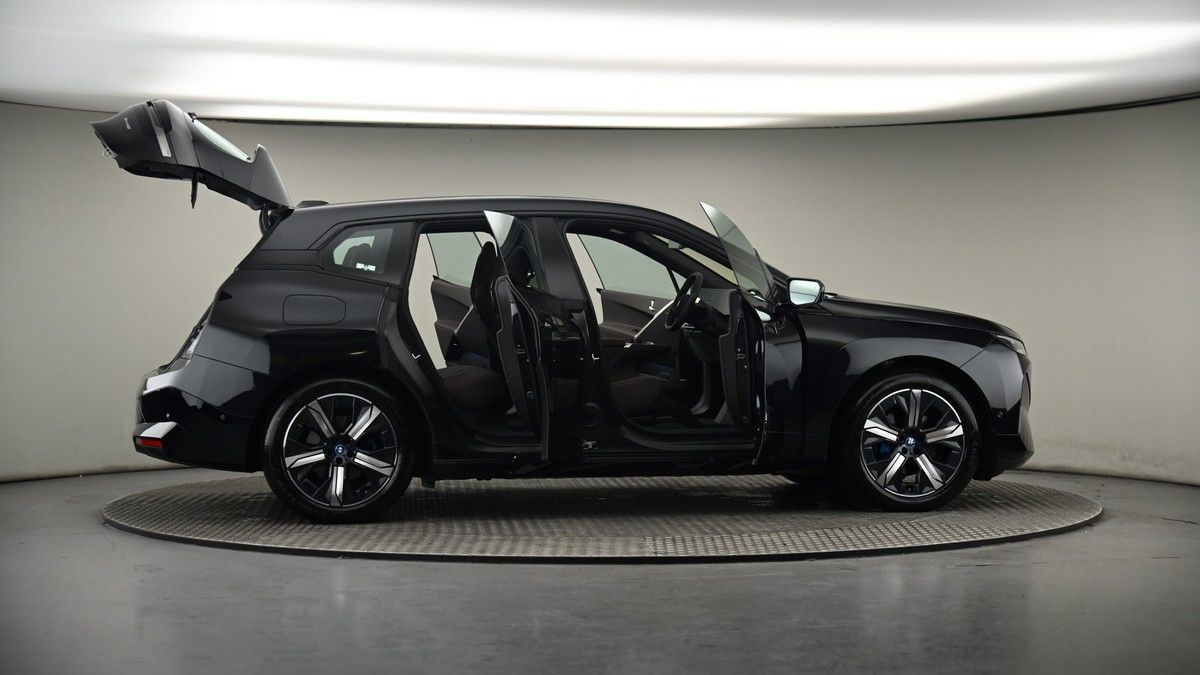 More views of BMW iX