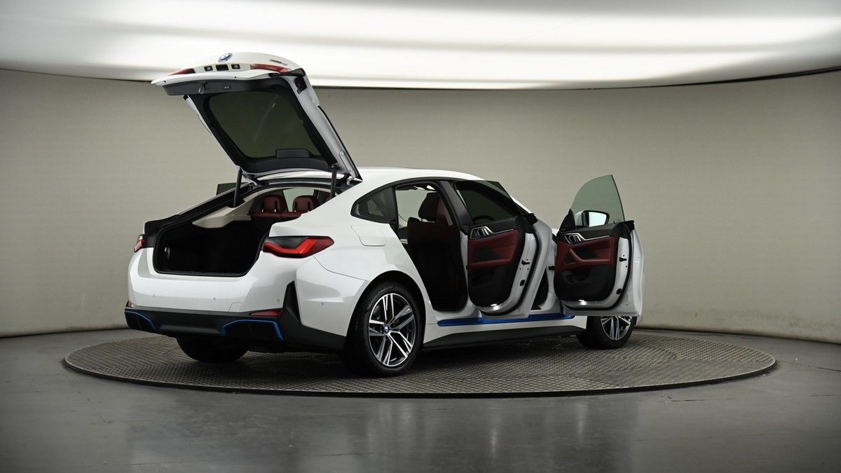 More views of BMW i4