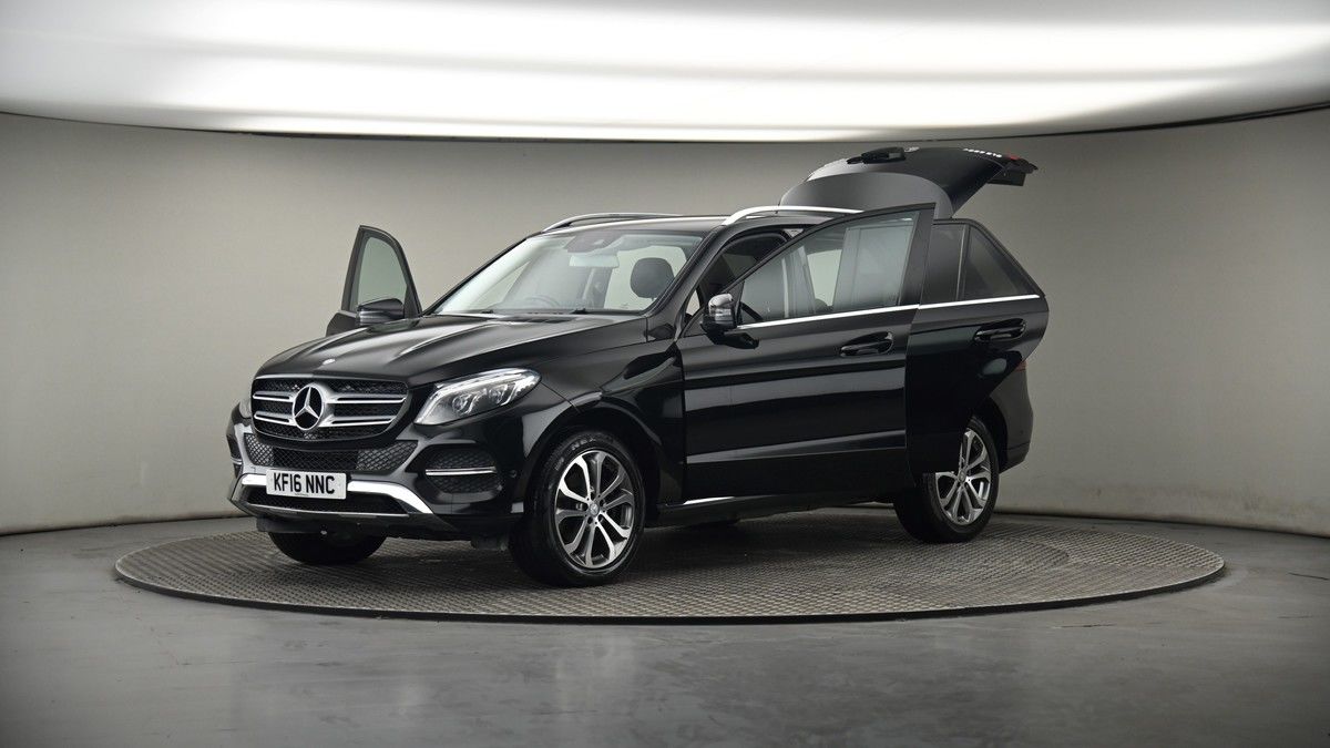 More views of Mercedes-Benz GLE