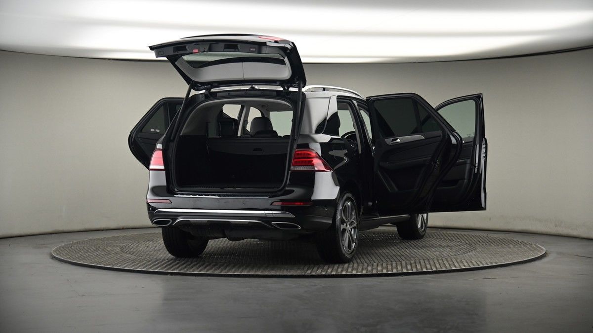 More views of Mercedes-Benz GLE