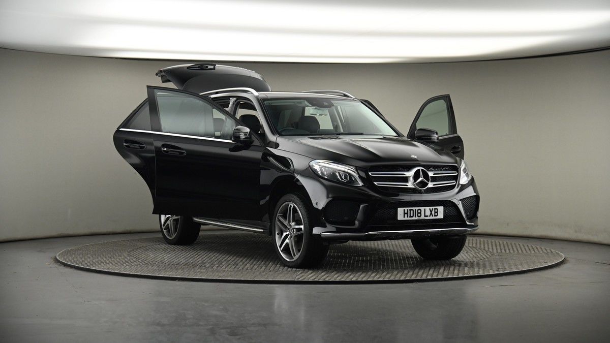 More views of Mercedes-Benz GLE