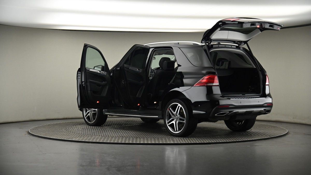 More views of Mercedes-Benz GLE