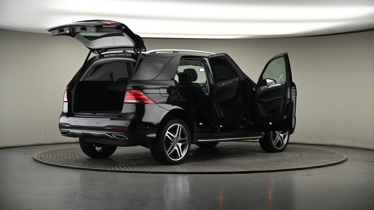 More views of Mercedes-Benz GLE