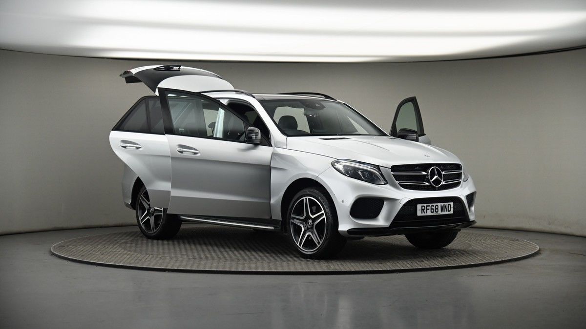 More views of Mercedes-Benz GLE