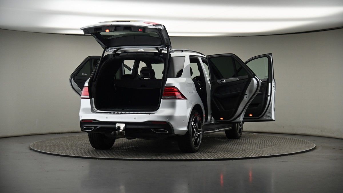 More views of Mercedes-Benz GLE