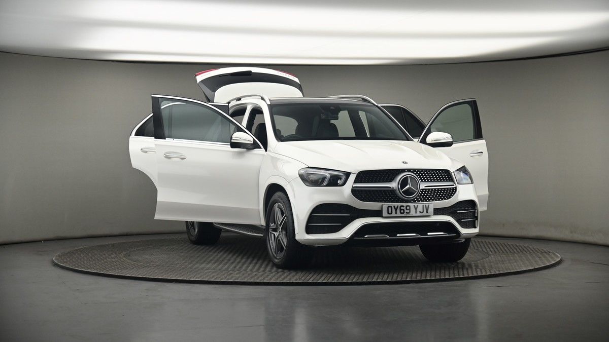 More views of Mercedes-Benz GLE