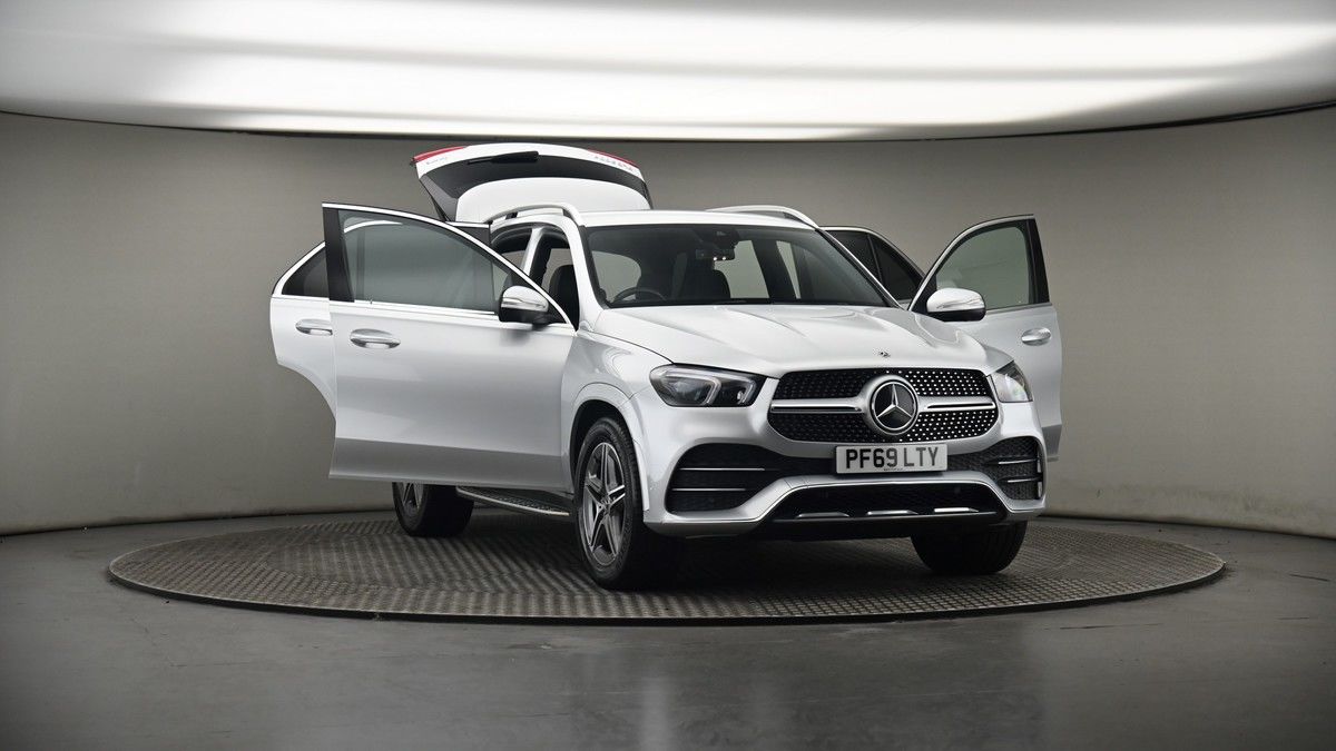 More views of Mercedes-Benz GLE