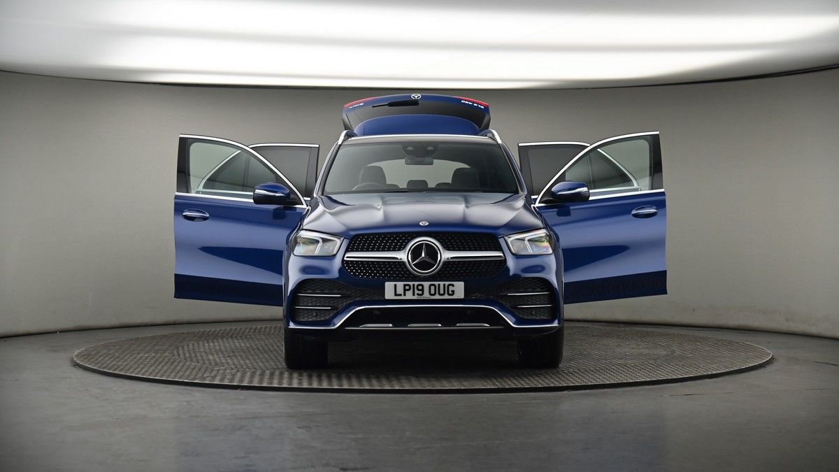 More views of Mercedes-Benz GLE