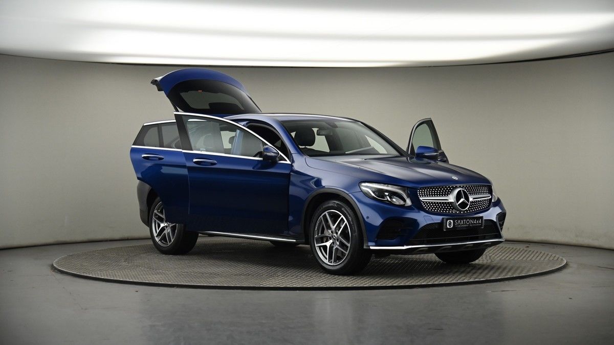 More views of Mercedes-Benz GLC