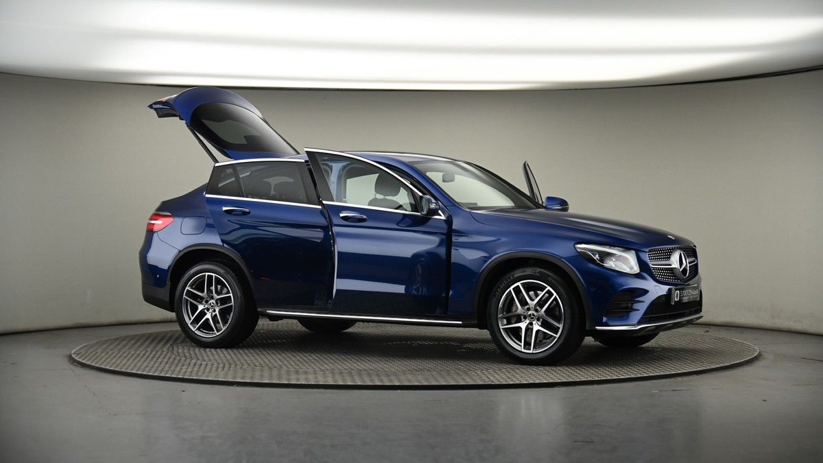 More views of Mercedes-Benz GLC