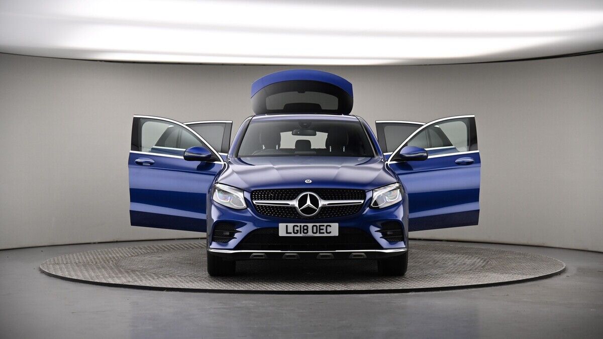 More views of Mercedes-Benz GLC