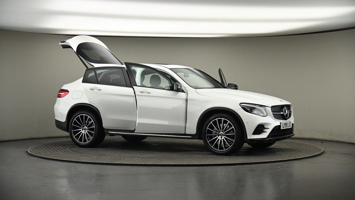 More views of Mercedes-Benz GLC