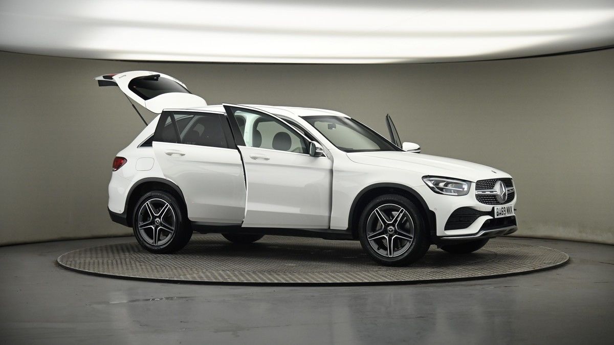 More views of Mercedes-Benz GLC