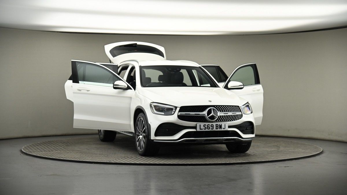 More views of Mercedes-Benz GLC