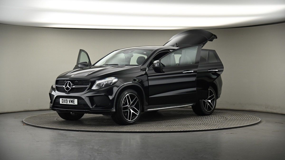 More views of Mercedes-Benz GLE