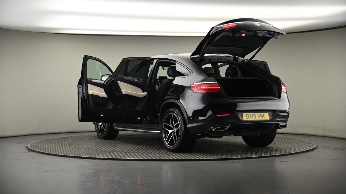 Mercedes-Benz GLE Image 8