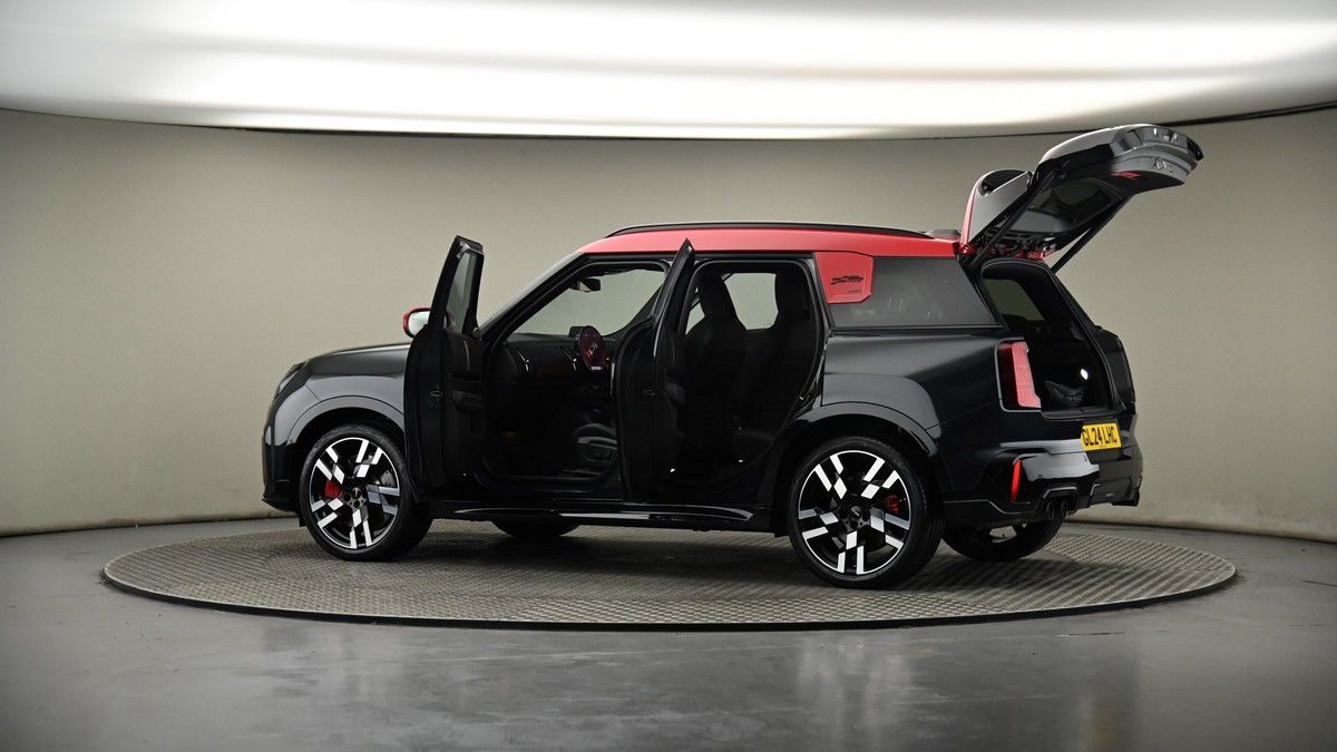 More views of MINI Countryman