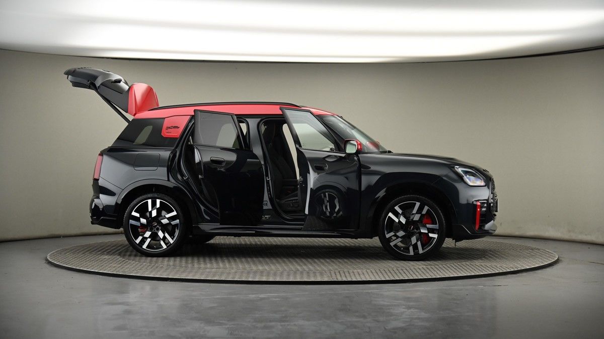 More views of MINI Countryman