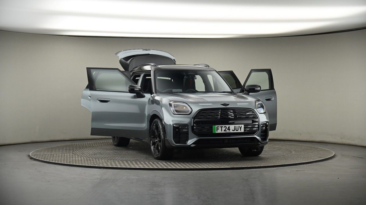 More views of MINI Electric Countryman