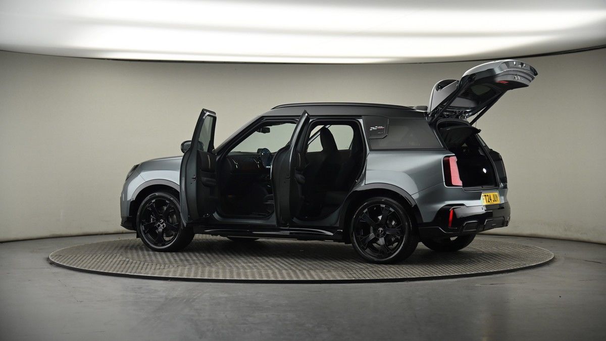 More views of MINI Electric Countryman