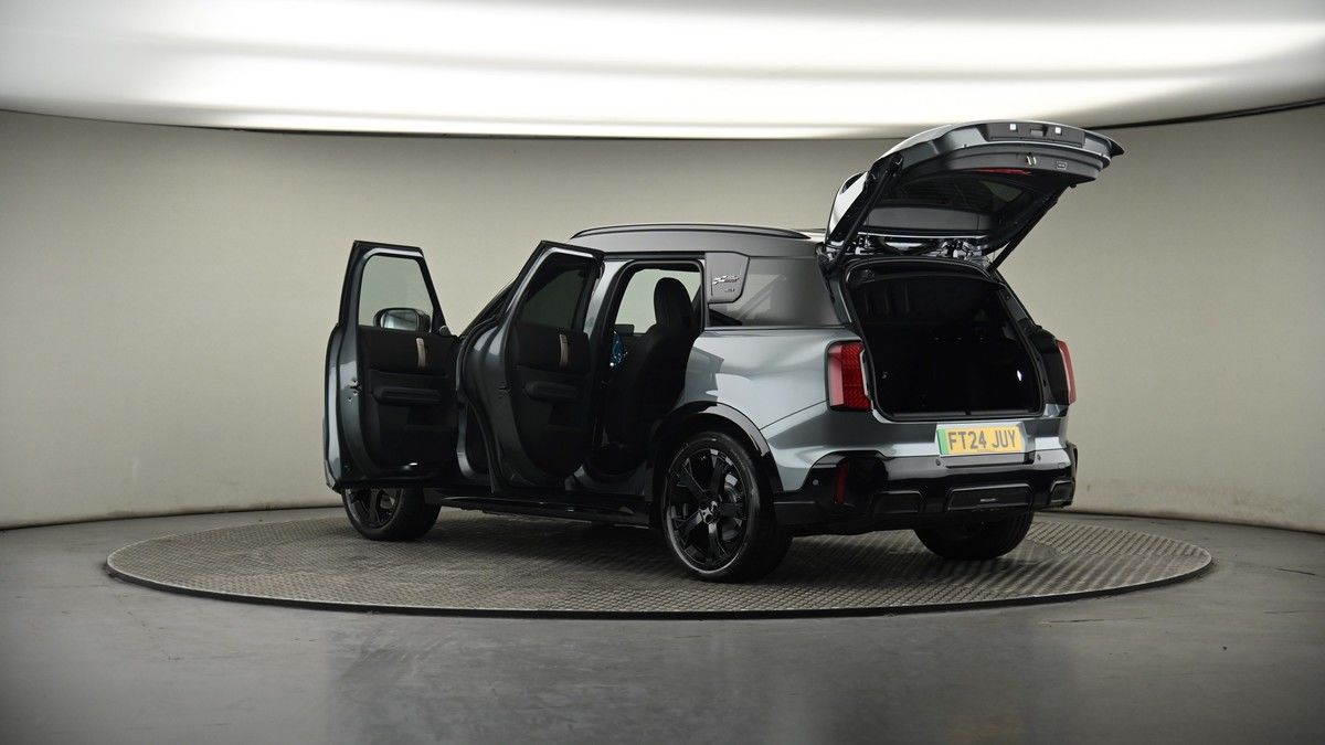 More views of MINI Electric Countryman