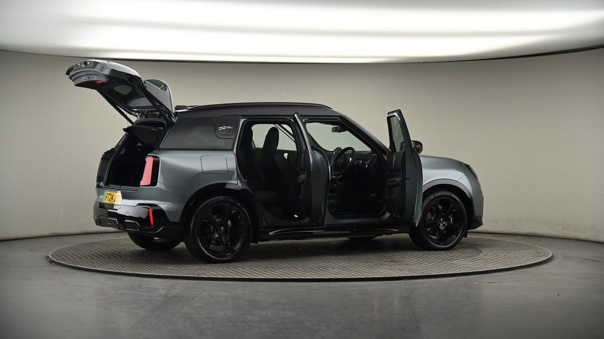 More views of MINI Electric Countryman