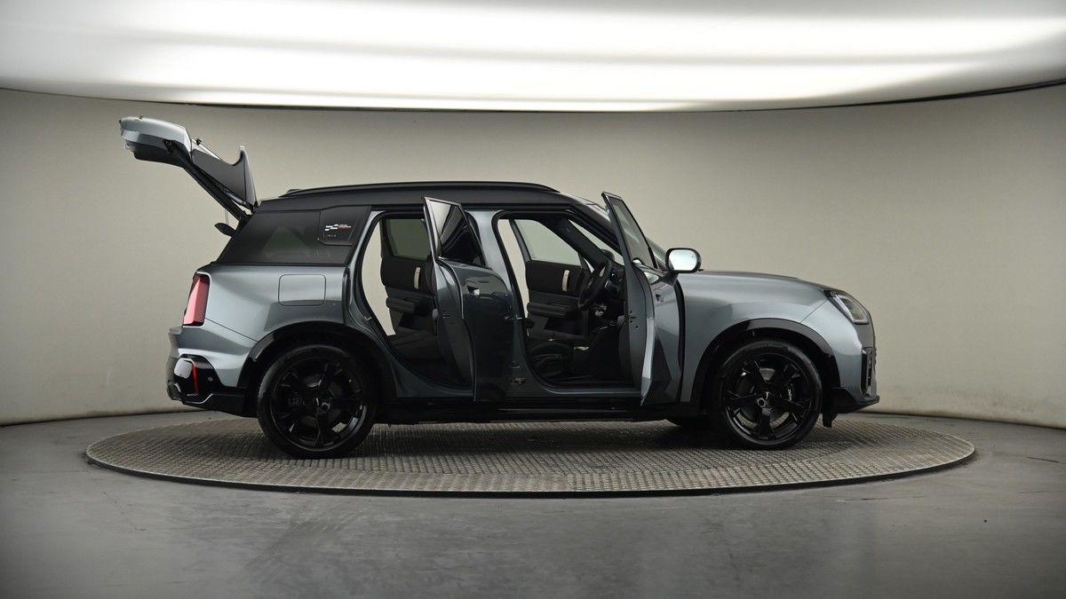 More views of MINI Electric Countryman