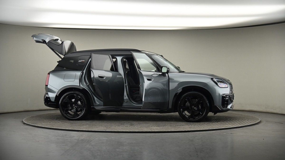 More views of MINI Electric Countryman