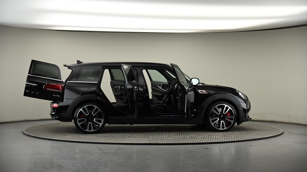 More views of MINI Clubman