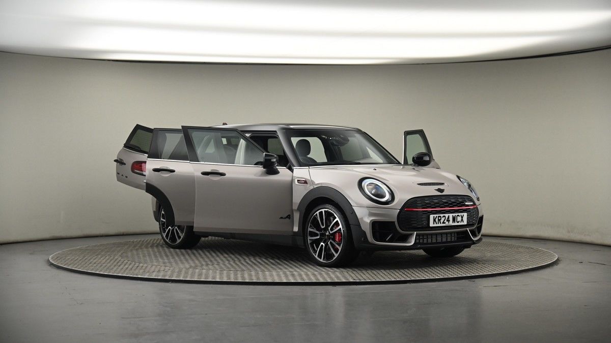 More views of MINI Clubman