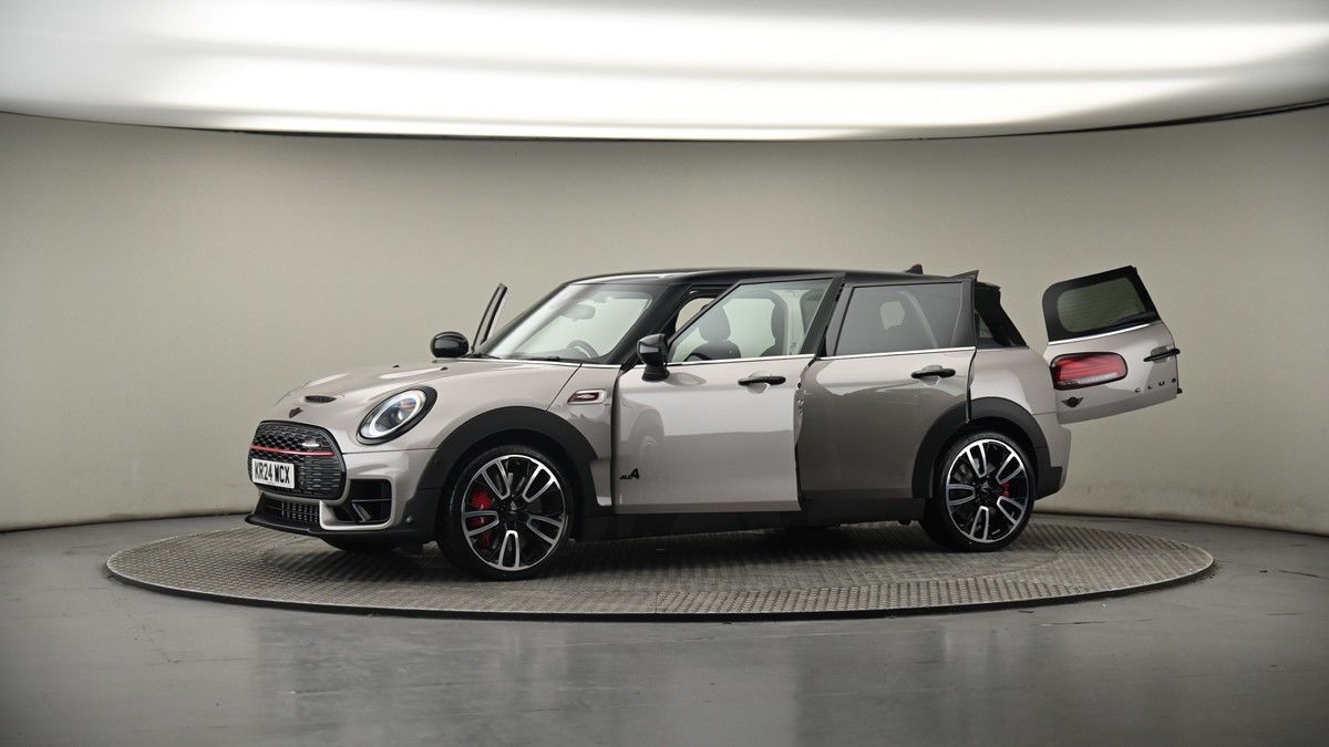 More views of MINI Clubman