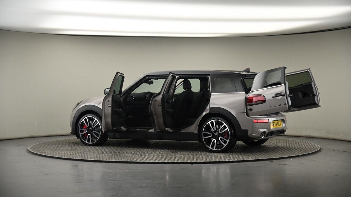 More views of MINI Clubman