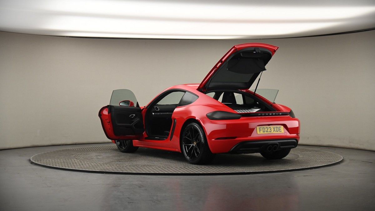 Porsche 718 Cayman Image 8