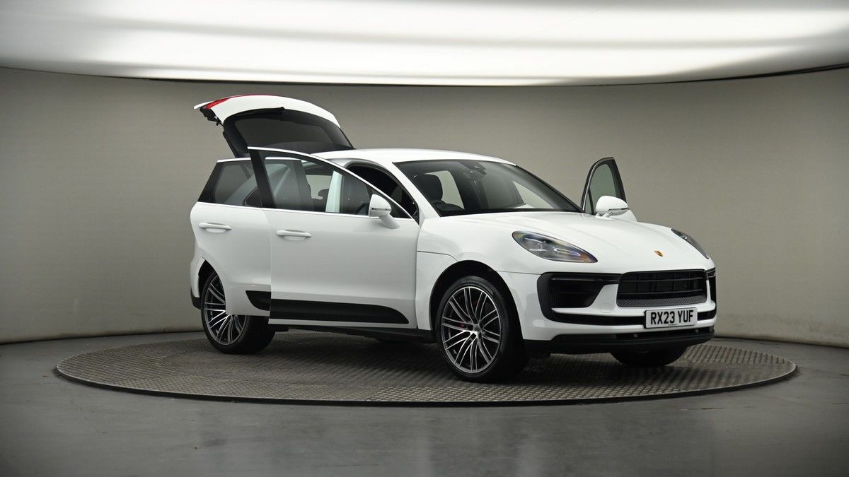 More views of Porsche Macan