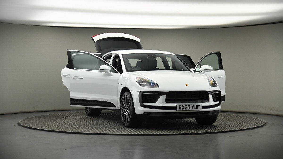 More views of Porsche Macan