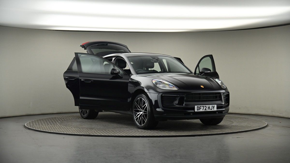 More views of Porsche Macan