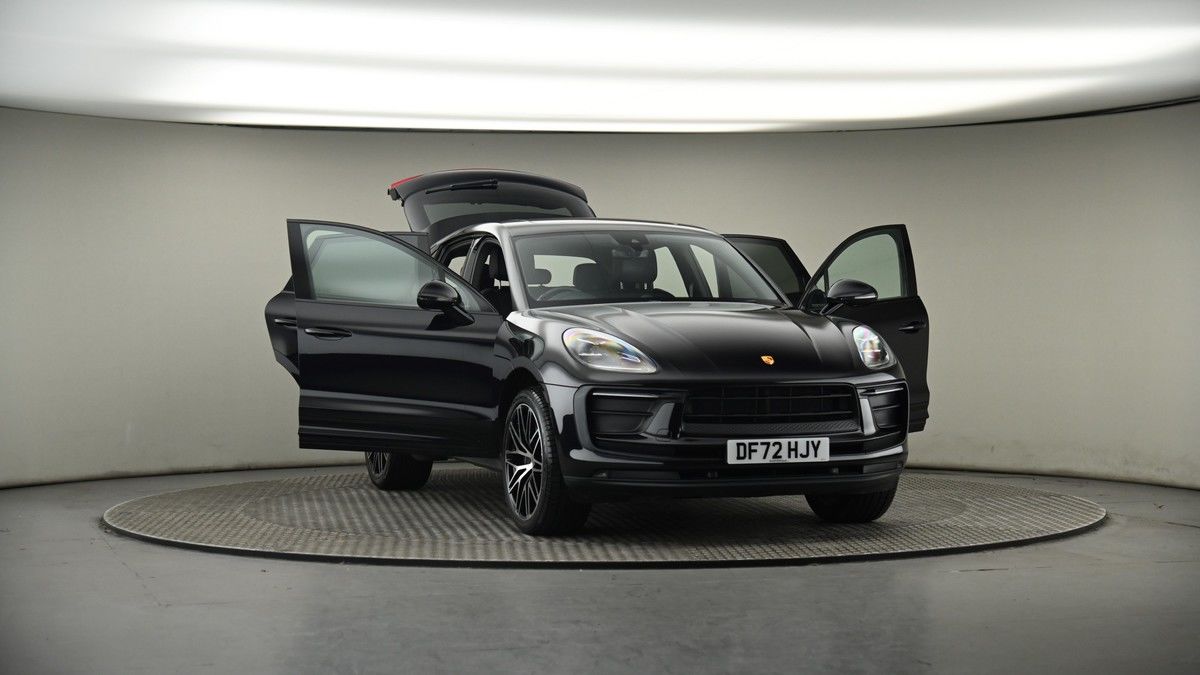 More views of Porsche Macan