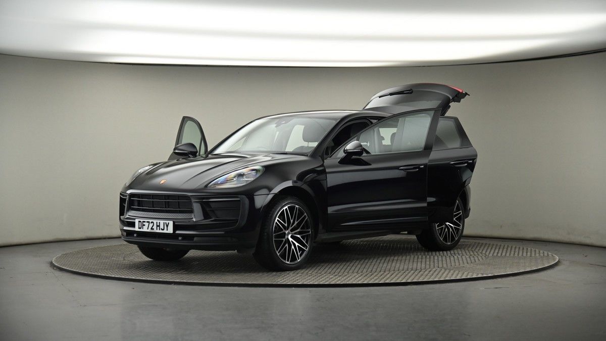 More views of Porsche Macan