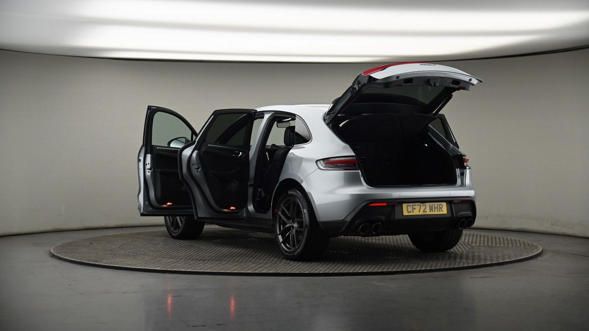 More views of Porsche Macan