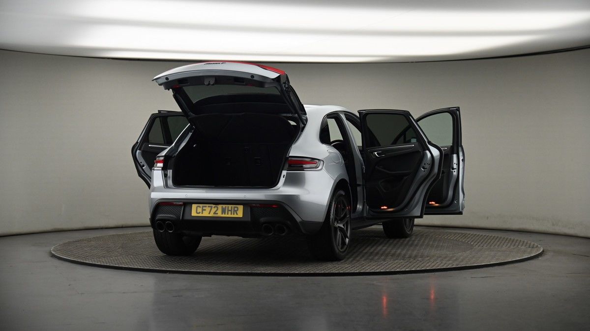 More views of Porsche Macan