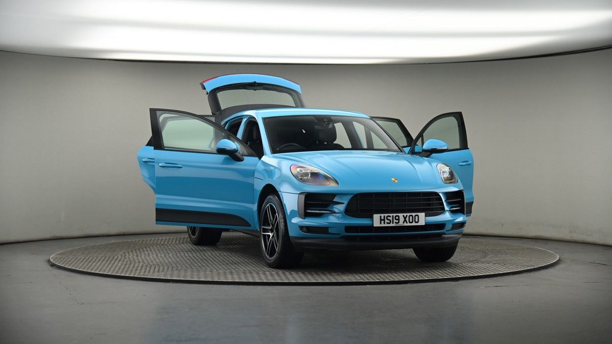 More views of Porsche Macan