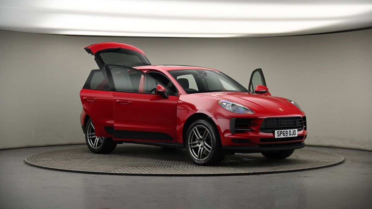 More views of Porsche Macan