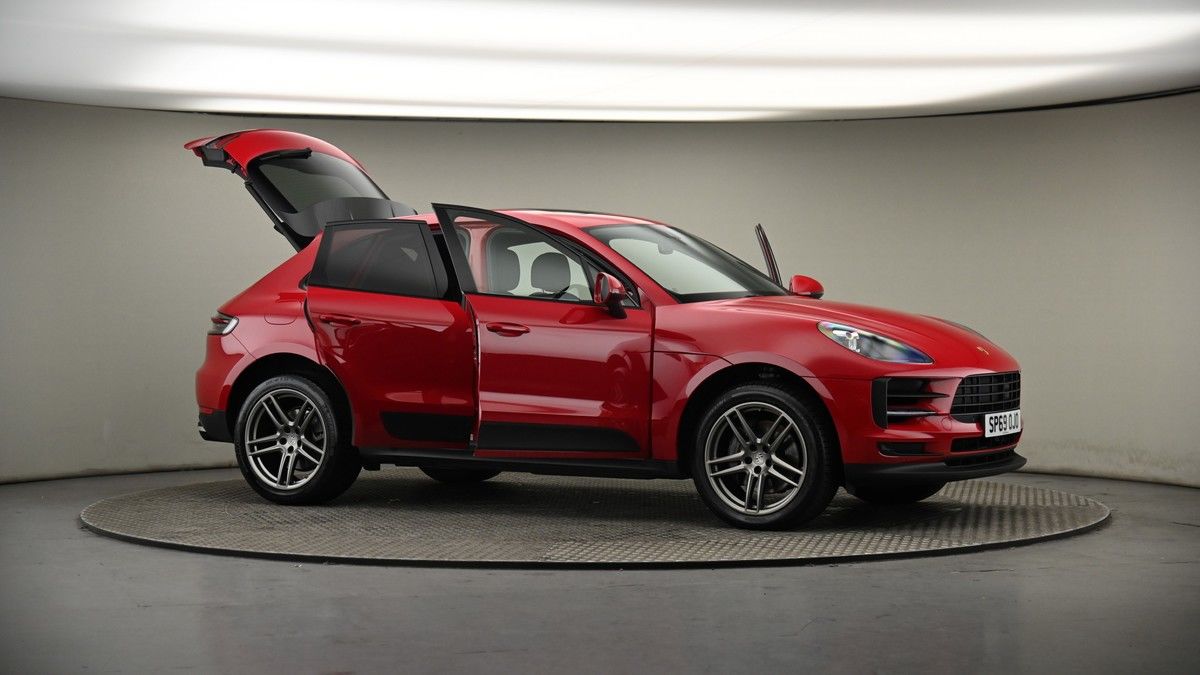 More views of Porsche Macan