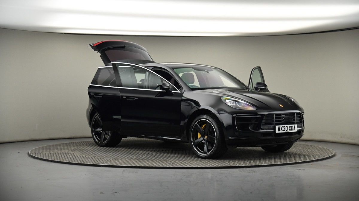 More views of Porsche Macan