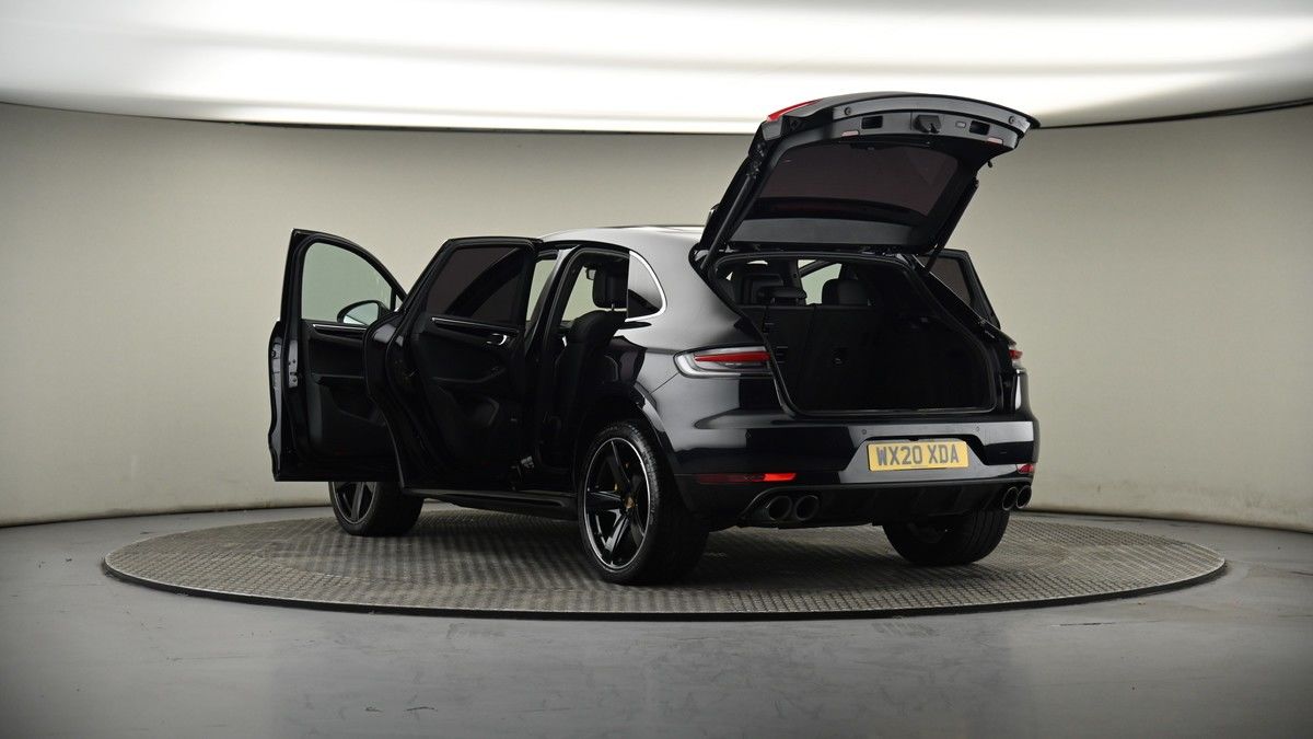 Porsche Macan Image 8